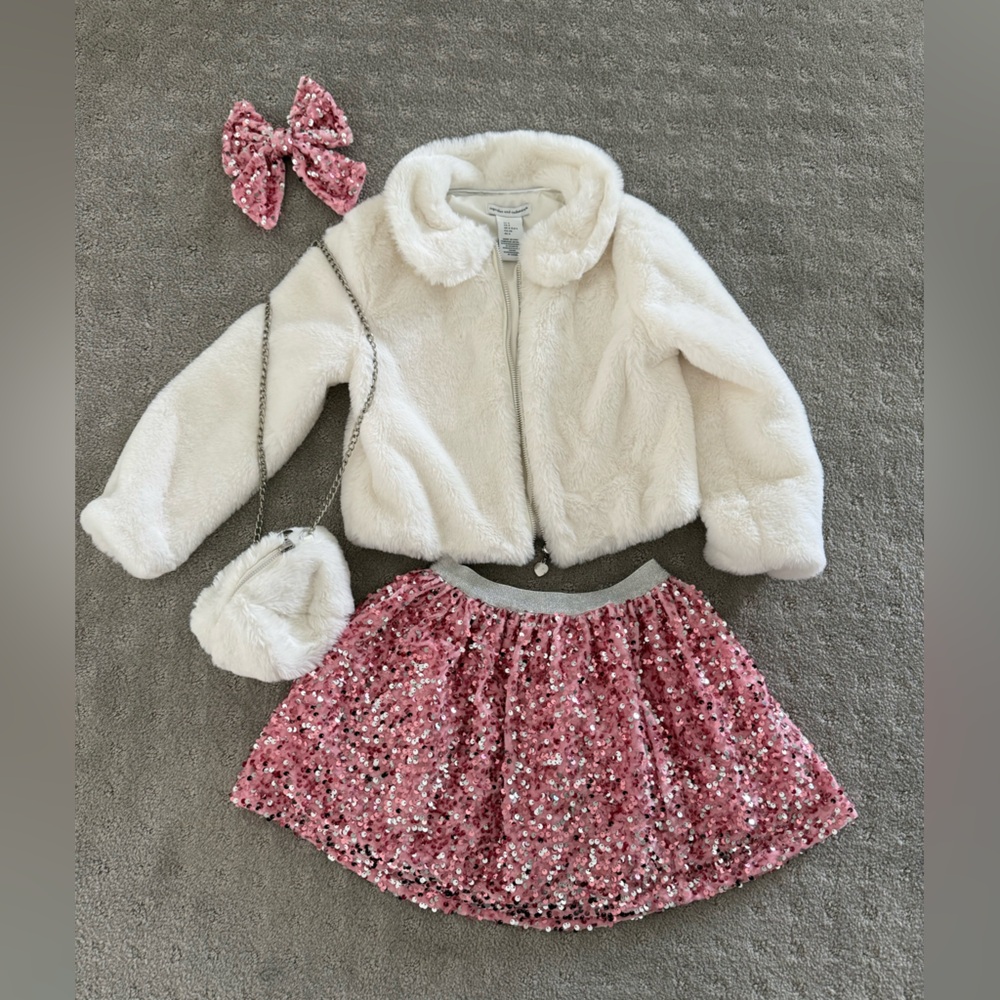 White Faux Fur Jacket Sequin Skirt with Purse and Bow SET - size 6